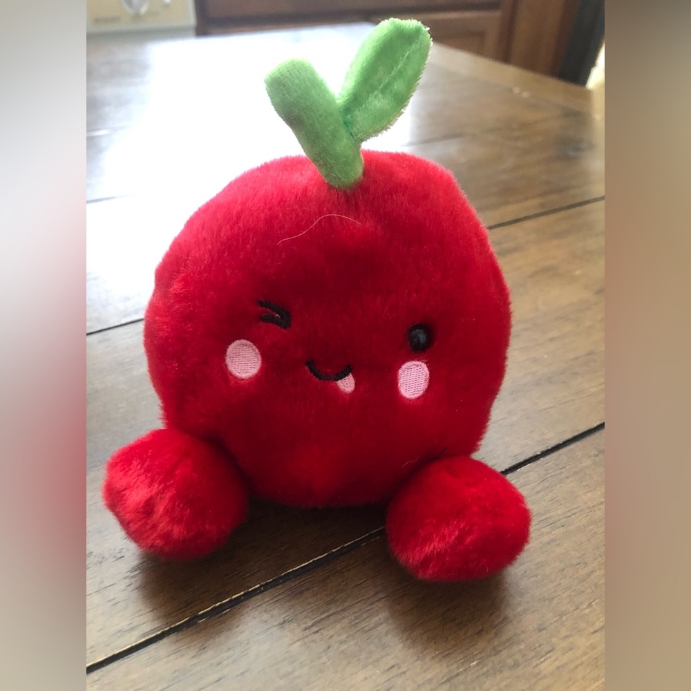 Aurora Palm Pals Cordial Cherry plush toy
In great condition